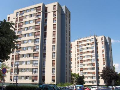 Location Appartement 4 pièces CHARLEVILLE-MEZIERES 08000