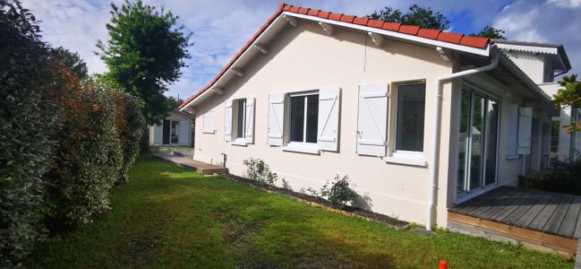 photo For sale House ARES 33