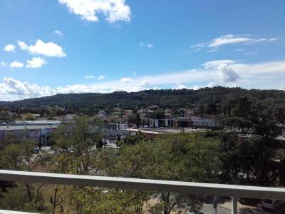 Location Appartement 4 pièces BAGNOLS-SUR-CEZE 30200