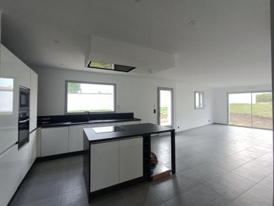 Vente Maison 4 pices ARCES 17120