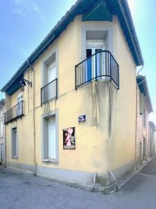 For sale Apartment building TREBES  11