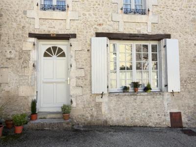 Vente Prestige MONTMOREAU-SAINT-CYBARD 16190