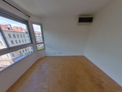 For rent Apartment LYON-6EME-ARRONDISSEMENT 