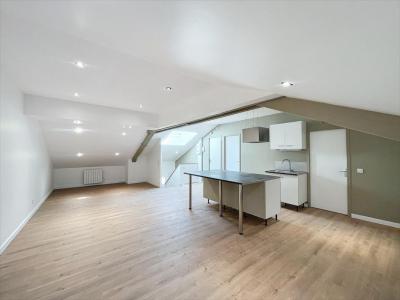 For rent Apartment CHAMPEIX  63