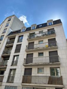 photo For rent Apartment PARIS-19EME-ARRONDISSEMENT 75