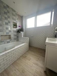 For sale House FONTAINE Fontaine