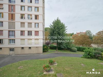 Location Appartement 4 pièces IVRY-SUR-SEINE 94200