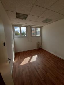 Location Bureau AVRILLE 49240