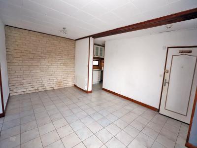 For rent Apartment BREUIL-LE-VERT PRINCIPAL