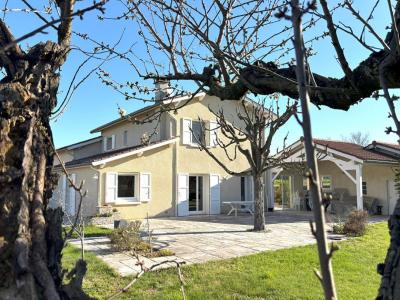 Vente Maison 8 pièces CHAMBOEUF 42330