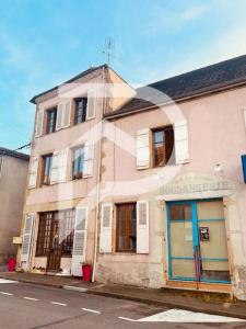 Vente Maison 8 pièces SEMUR-EN-BRIONNAIS 71110