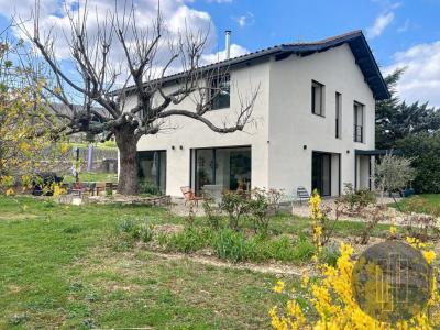 For sale House LUCENAY  69