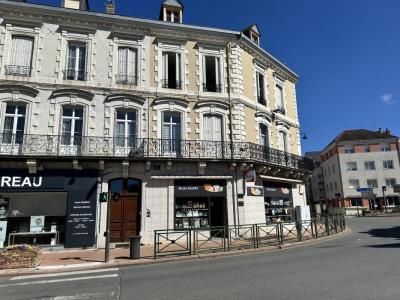 Location Appartement 3 pièces COMMENTRY 03600