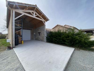 photo For rent Parking PONCINS 42
