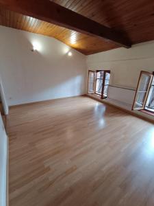 photo For rent Apartment VILLEMUR-SUR-TARN 31