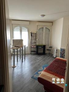 photo For rent Apartment VOISINS-LE-BRETONNEUX 78