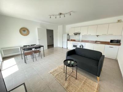 photo For rent Apartment MARSEILLE-3EME-ARRONDISSEMENT 13