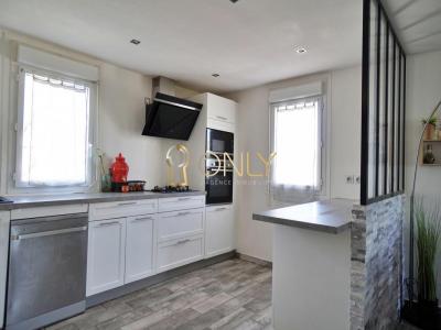 Vente Appartement 4 pièces SATHONAY-CAMP 69580