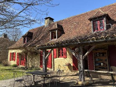 Vente Maison 7 pices SAVIGNAC-DE-MIREMONT 24260