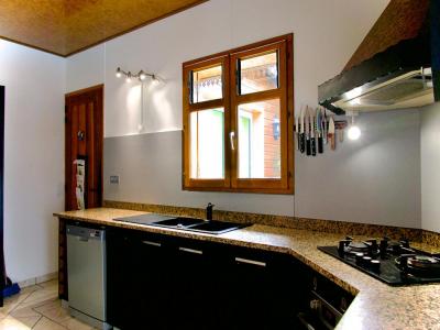 For sale House POSSESSION 