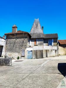 Vente Maison 8 pièces USSON-DU-POITOU 86350