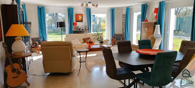 Vente Maison 8 pices TURBALLE 44420