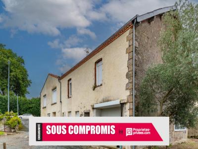 For sale Apartment building MORTAGNE-SUR-SEVRE  85