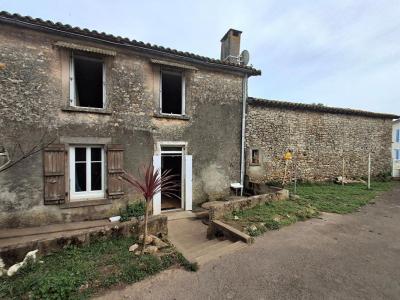 For sale House CEZAIS  85