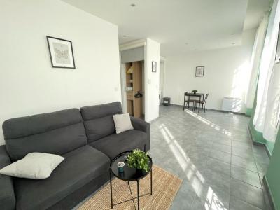 photo For rent Apartment MARSEILLE-2EME-ARRONDISSEMENT 13