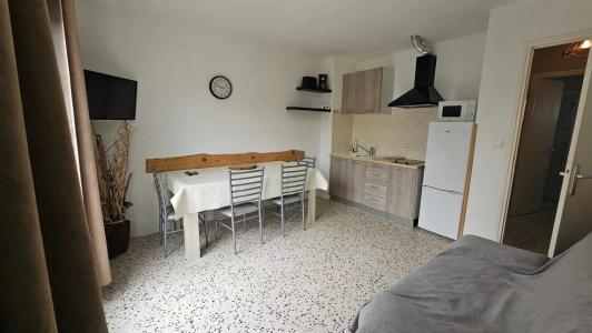 Location Appartement 2 pièces FLEURY 11560