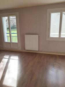 Location Appartement 4 pièces SAINTE-MAURE-DE-TOURAINE 37800