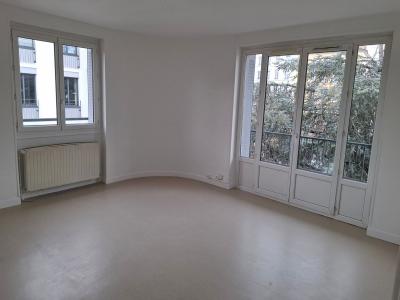 For sale Apartment OULLINS  69