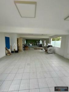 Location Local commercial RAVOIRE 73490