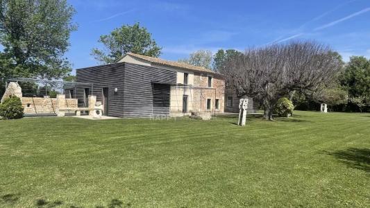Vente Prestige ARLES 13200