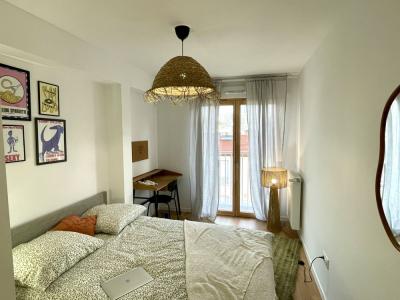 Location Appartement 5 pièces MONTREUIL 93100