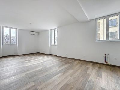 Vente Appartement 3 pièces AVIGNON 84000