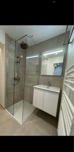 photo For rent Apartment BORDEAUX 33