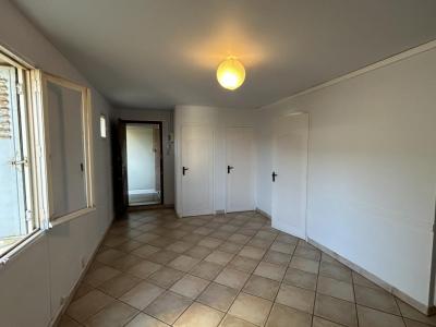 photo For rent Apartment CARCASSONNE 11