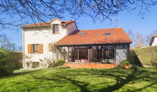 Vente Maison 7 pièces FONTAINE-LE-COMTE 86240