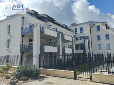 photo For rent Parking BEAUVAIS 60