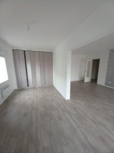 For rent Apartment VALMONT 