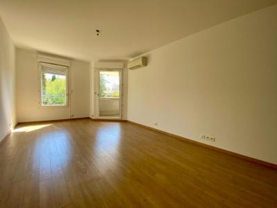 photo For rent Apartment AVIGNON 84