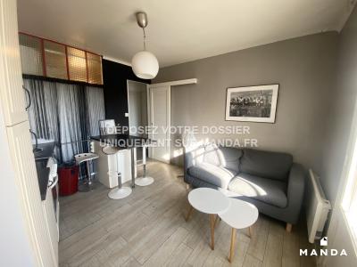 photo For rent Apartment MARSEILLE-1ER-ARRONDISSEMENT 13