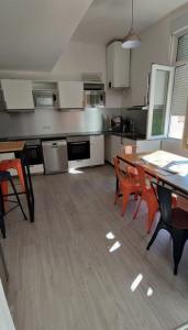 photo For rent Apartment BORDEAUX 33