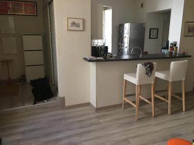 photo For rent Apartment BORDEAUX 33