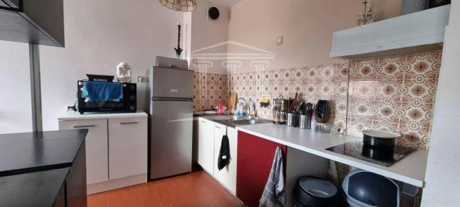For sale Apartment SORGUES  84
