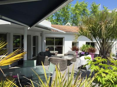 For sale Prestigious house ARTIGUES-PRES-BORDEAUX  33