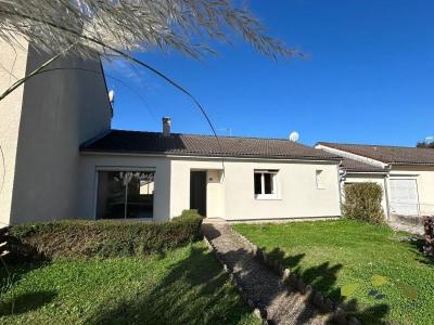 photo For rent House SAINT-LEONARD-DE-NOBLAT 87