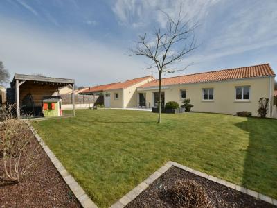 For sale House SAINT-MACAIRE-EN-MAUGES 15 MIN CHOLET 49