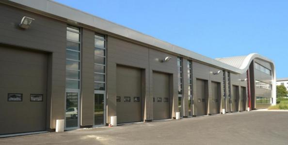 Location Commerce CAEN 14000